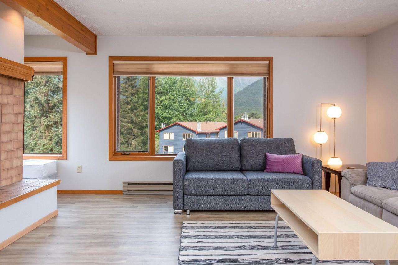 Timberline 208 Apartment Girdwood Bagian luar foto